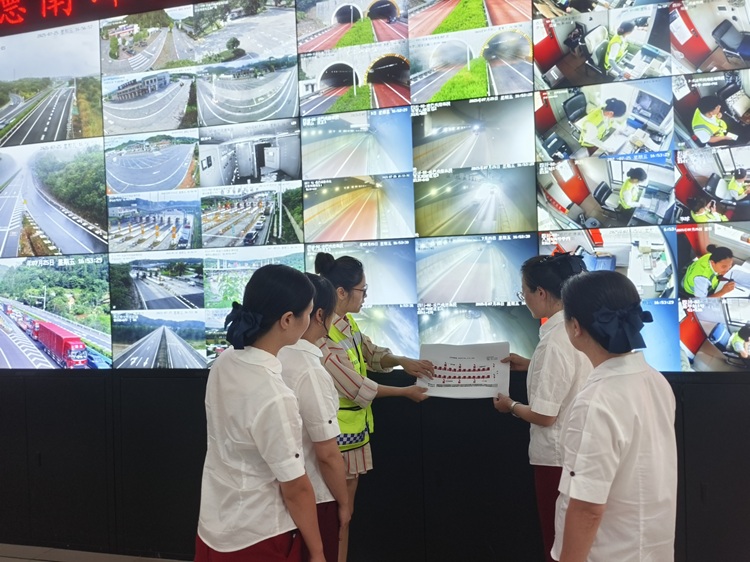 7.28+绵阳监控分中心+绵阳监控分中心开展隧道挂图上墙模拟练习 全面提升应急处置能力.jpg