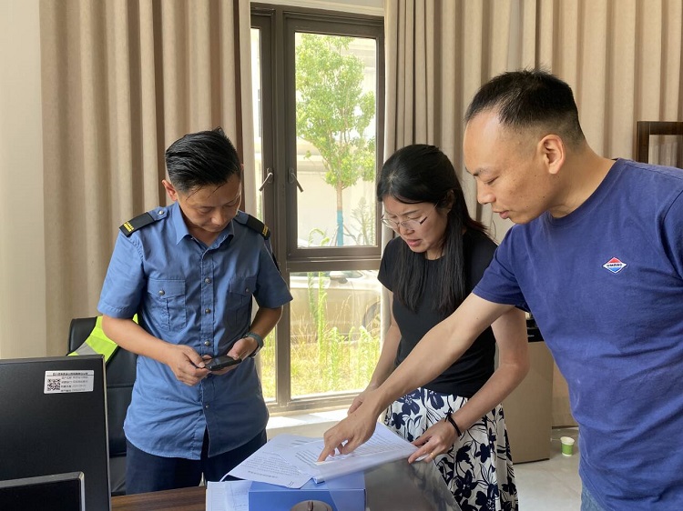 7.29+收费管理部+成德南公司组织开展世运会石板滩收费站服务保障工作检查.jpg